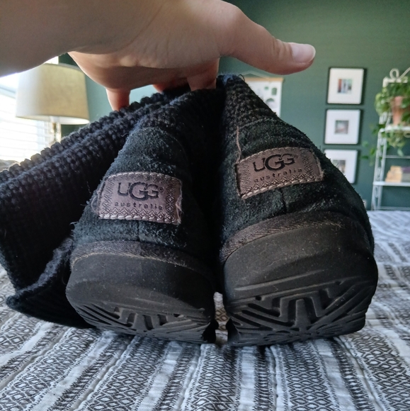 Ugg Classic Cardy Knit Boot - Picture 9 of 12